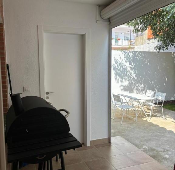 Casa 3 Quartos, Hostal Rom Familiar