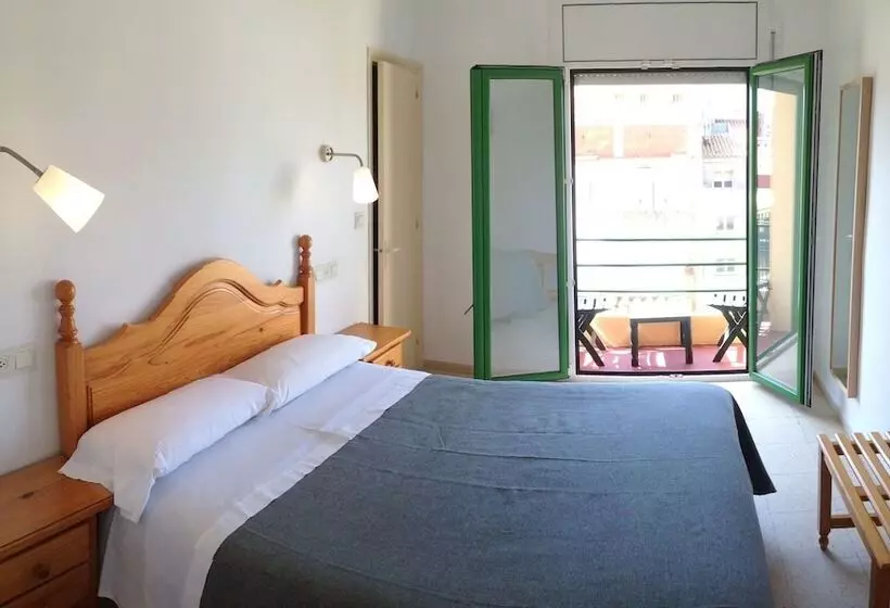 Habitación Estándar, Hostal Rom Familiar