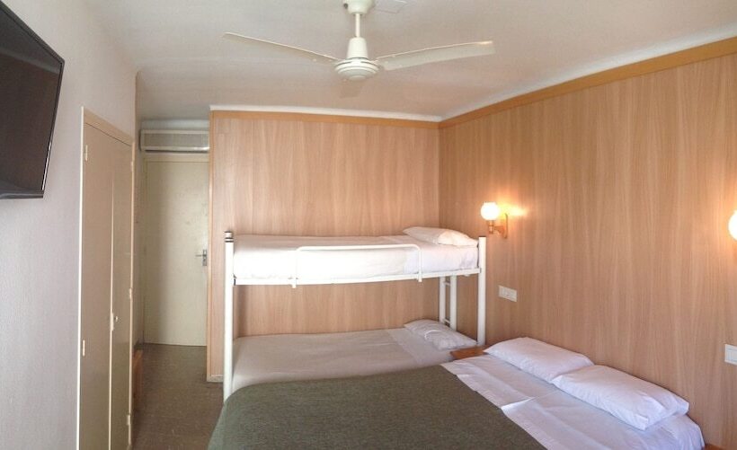 ファミリールーム, Hostal Rom Familiar