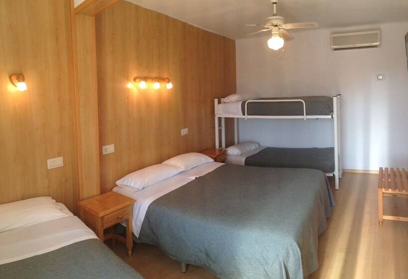 Camera Familiare, Hostal Rom Familiar