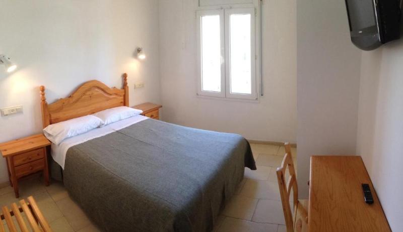 Quarto Estandar, Hostal Rom Familiar