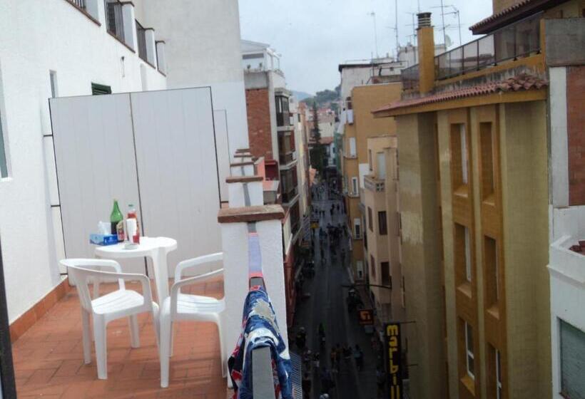 غرفة قياسية مزوَّدة بتراس, Caleta