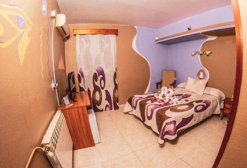 اتاق استاندارد, Hostal La Rosa