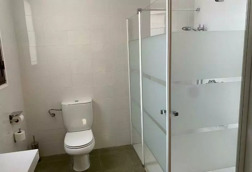 اتاق کلاسیک چهارنفره, Hostal Meson Pepa