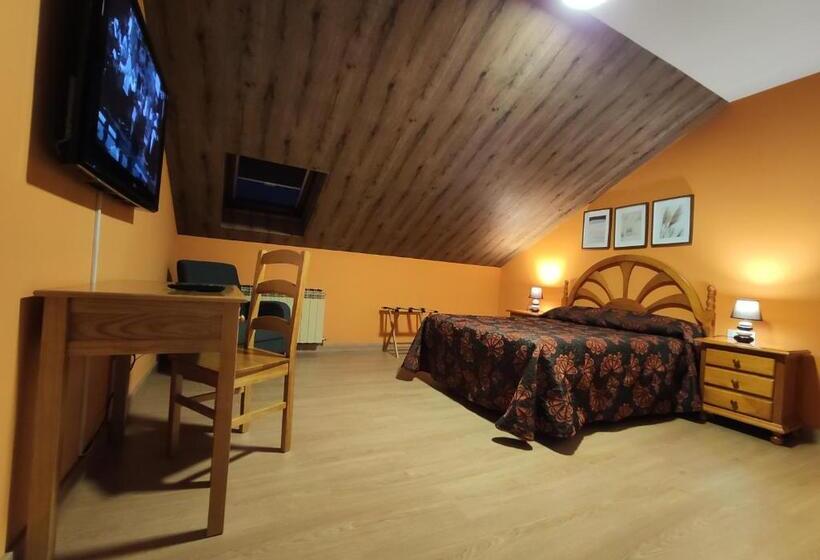 Номер Стандарт, Hostal Restaurante Paris