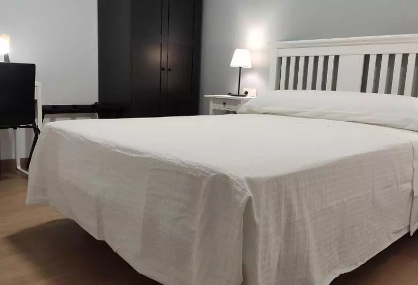 スタンダードルーム, Hostal Restaurante Paris