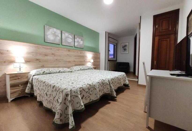 Номер Стандарт, Hostal Restaurante Paris