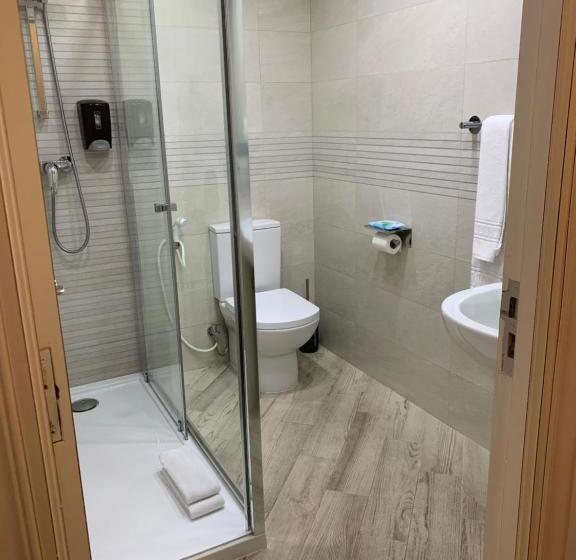 标准三人间, Hostal San Fernando