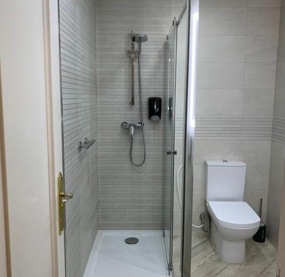 스탠다드 트리플 룸, Hostal San Fernando