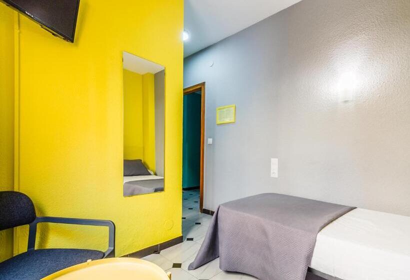 标准单人间, Hostal Tropical