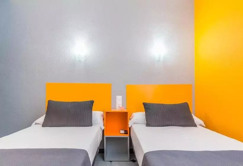 Economy Room, Hostal Tropical