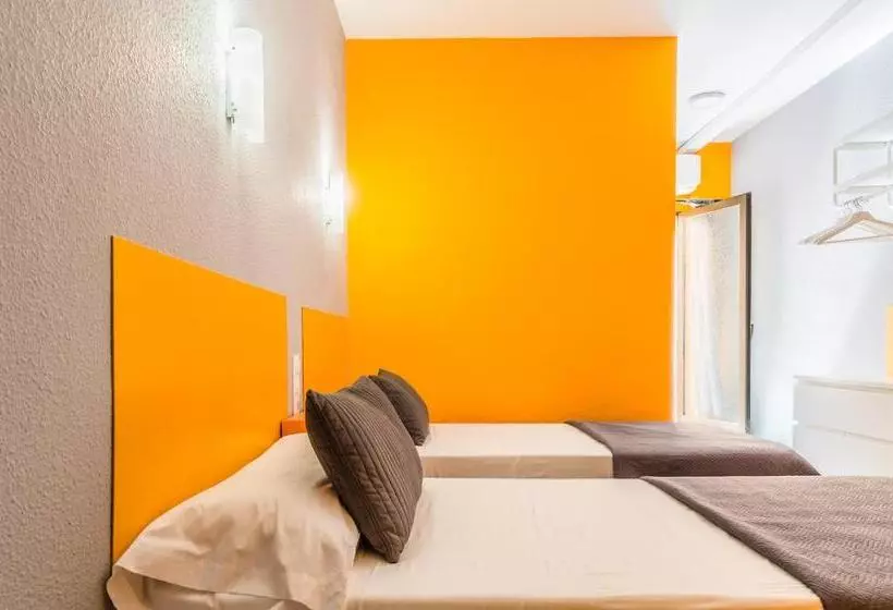 Economy Room, Hostal Tropical