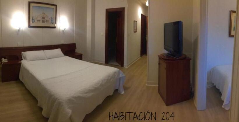 اتاق استاندارد سه نفره, Hostal Vista Alegre