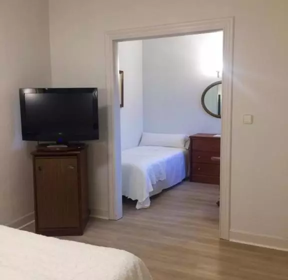 اتاق استاندارد سه نفره, Hostal Vista Alegre