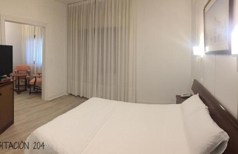 اتاق استاندارد سه نفره, Hostal Vista Alegre