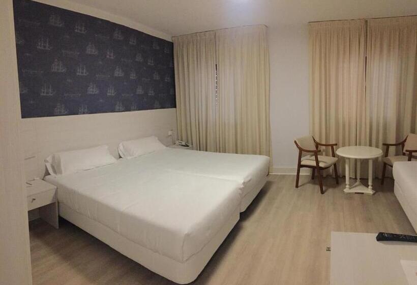 اتاق استاندارد سه نفره, Hostal Vista Alegre