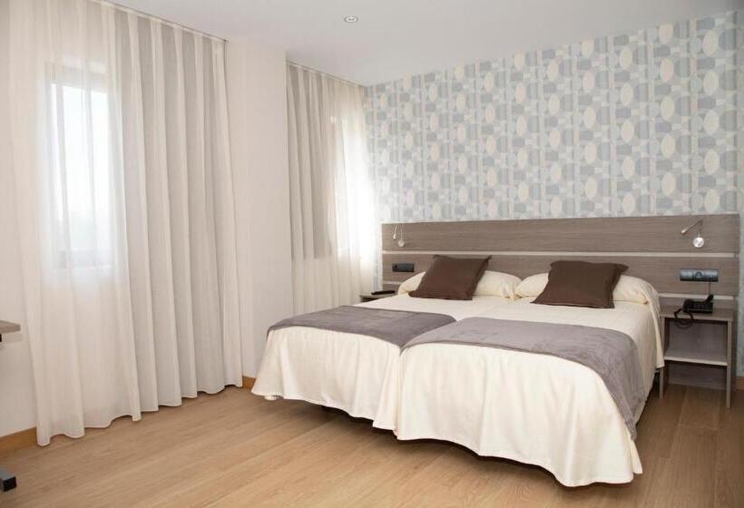 غرفة قياسية, Mercedes