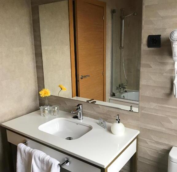 غرفة قياسية, Mercedes