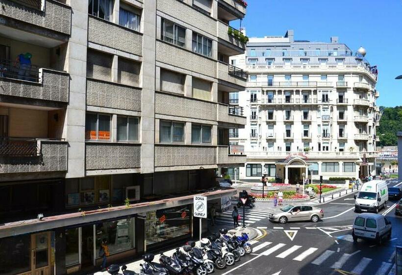 标准间带阳台, Pension Regil