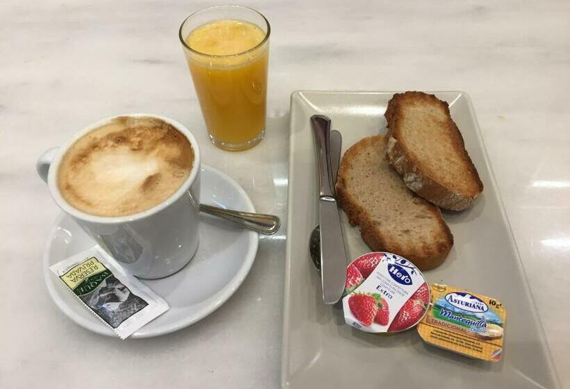 基本间, Pension Regil