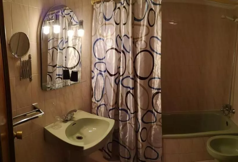 スタンダードトリプルルーム, Hostal Campoamor