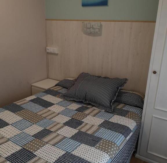 חדר סטנדרט חדר אמבטיה משותף, Hostal Campoamor