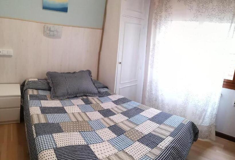 Quarto Estandar Banheiro Compartilhado, Hostal Campoamor