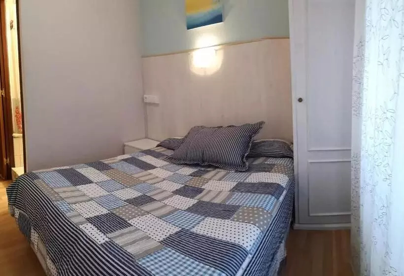 バス共有のスタンダードルーム, Hostal Campoamor