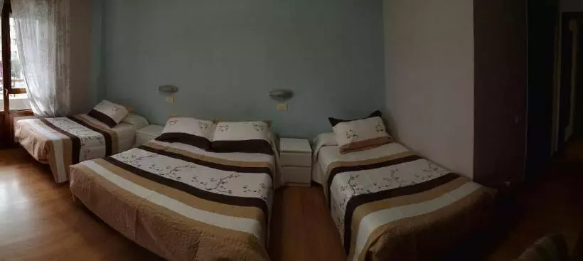ファミリールーム, Hostal Campoamor