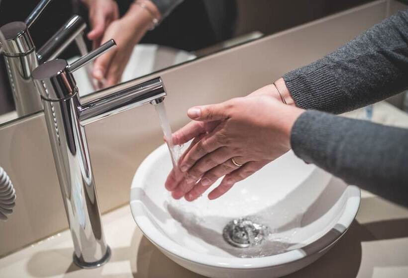 اتاق استاندارد یک نفره, Hostal Marenostrum