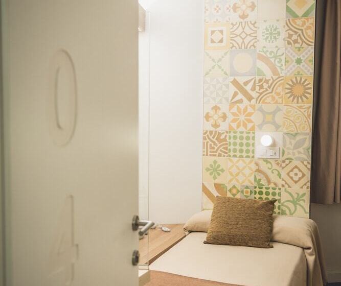 اتاق استاندارد یک نفره, Hostal Marenostrum