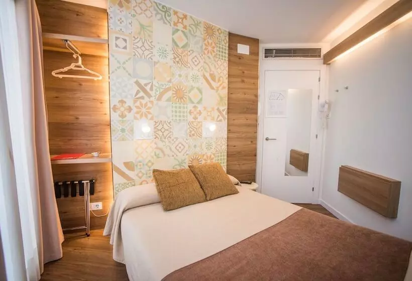 スタンダードシングルルーム, Hostal Marenostrum