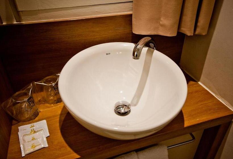 اتاق خانوادگی, Hostal Marenostrum