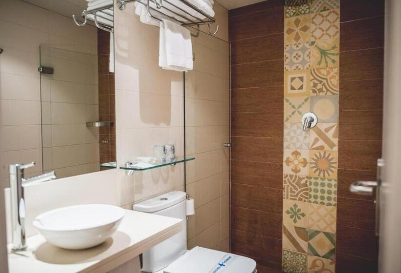 اتاق خانوادگی, Hostal Marenostrum