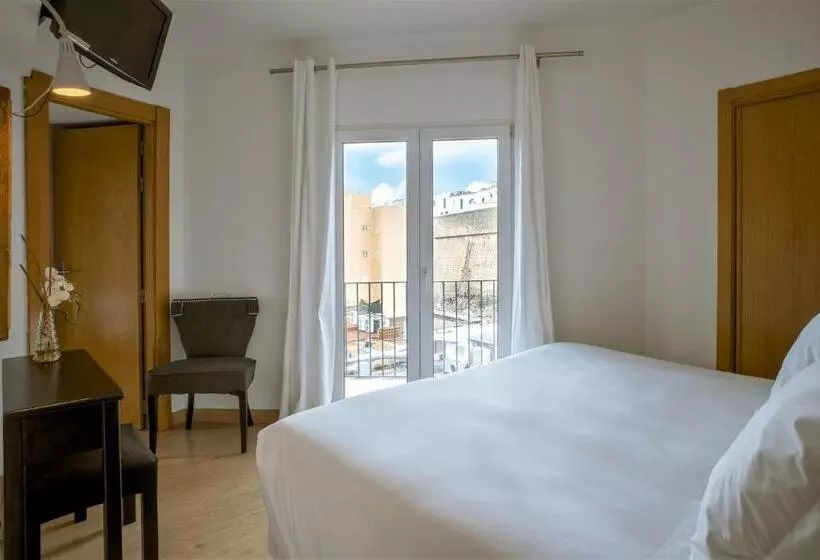 اتاق استاندارد با بالکن, Hostal Parque Ibiza