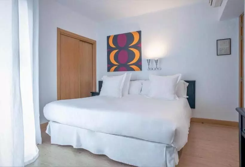 اتاق استاندارد با بالکن, Hostal Parque Ibiza