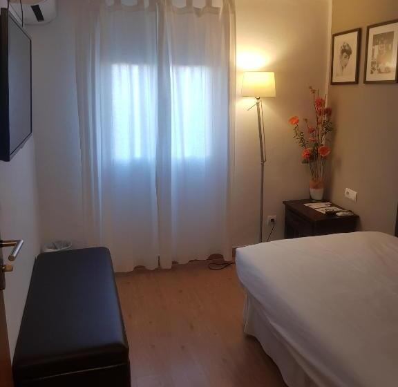 テラス付きシングルルーム, Hostal Parque Ibiza