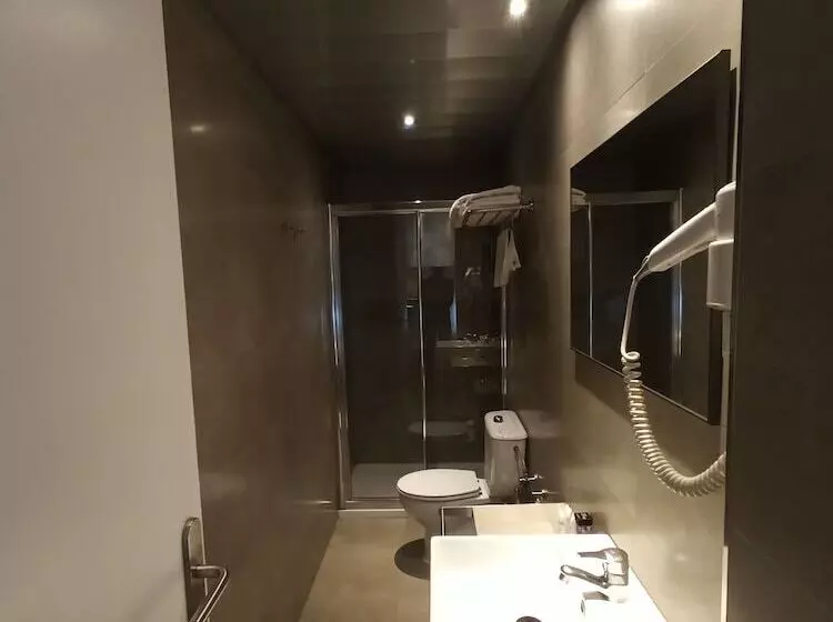 اتاق لوکس, Hostal Parque Ibiza