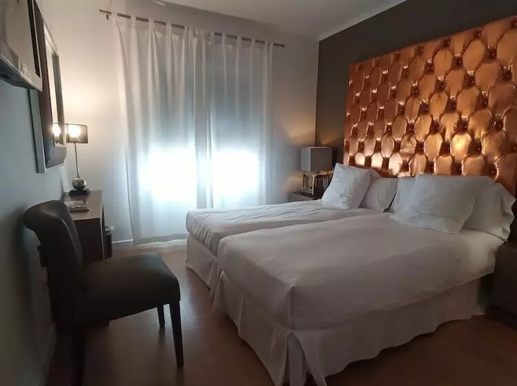 اتاق لوکس, Hostal Parque Ibiza