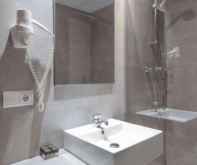 シングルベーシックルーム, Hostal Parque Ibiza