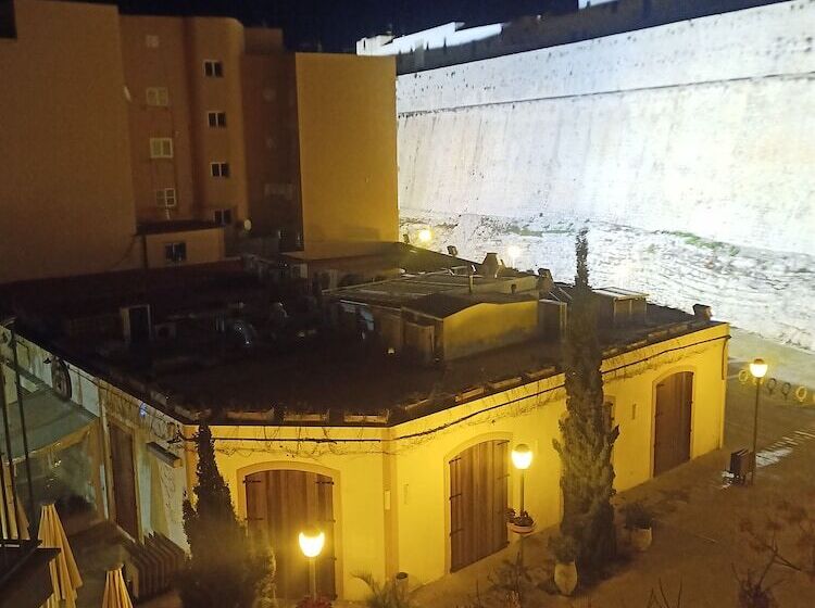 シングルベーシックルーム, Hostal Parque Ibiza