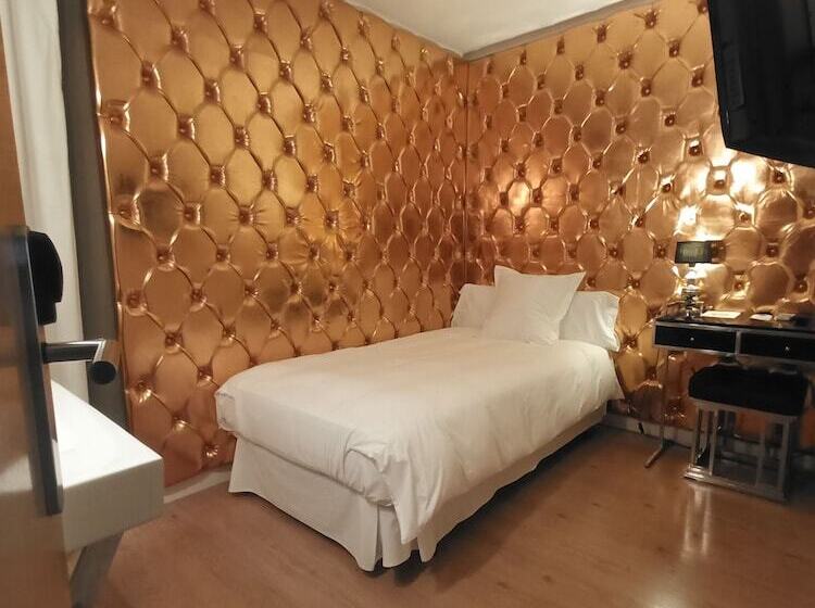 シングルベーシックルーム, Hostal Parque Ibiza