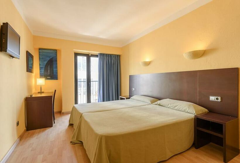 Номер Стандарт Трехместный, Florencio Ibiza