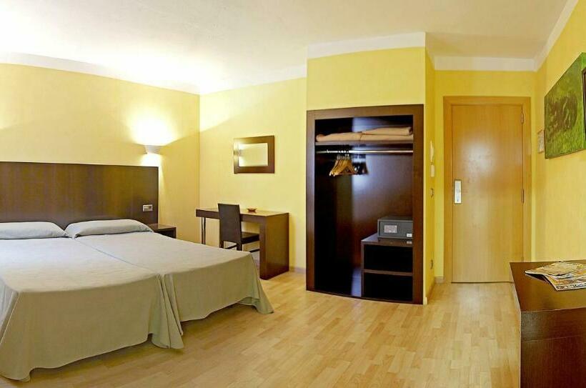 Четырехместный Номер Стандарт, Florencio Ibiza