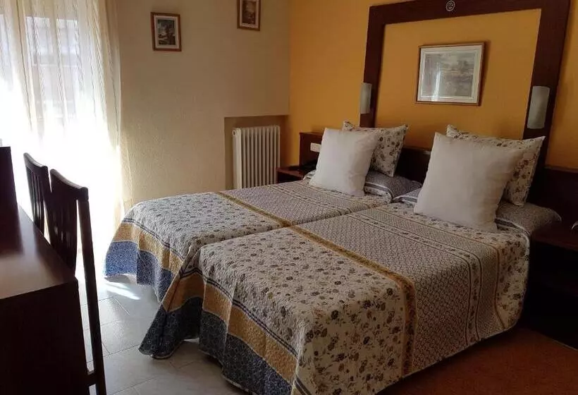 Standardzimmer, Fray Juán Gil