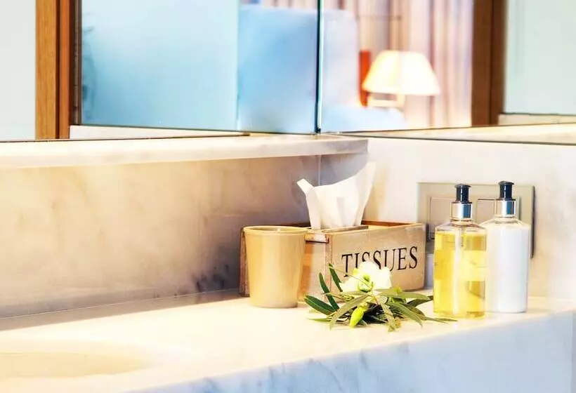 اتاق لوکس با چشمانداز دریا, Gecko Hotel & Beach Club, A Small Luxury Hotel Of The World