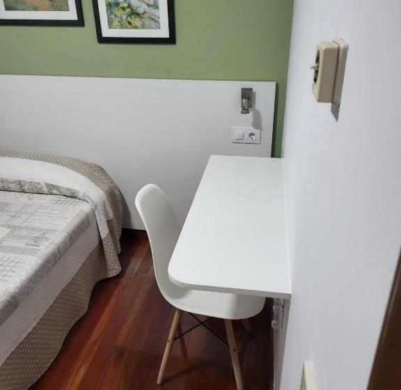 اتاق استاندارد یک نفره, Hostal La Frontera