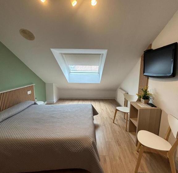 اتاق سوپریور, Hostal La Frontera