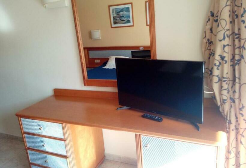 Номер Стандарт с Балконом, Hostal Leo D Or