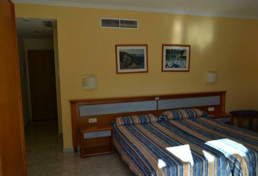 스탠다드 발코니 룸, Hostal Leo D Or